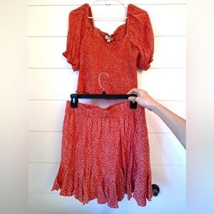 Like NEW LOFT 2 piece outfit. Size medium.